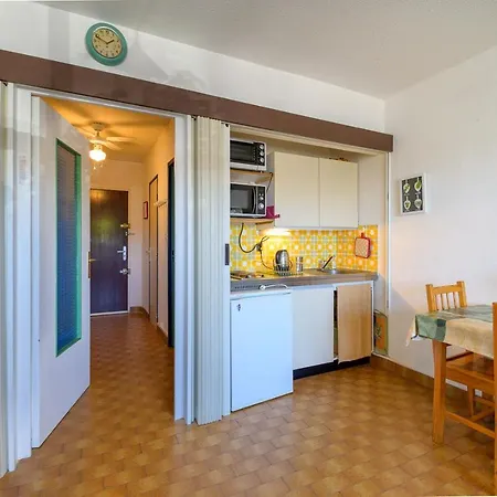 Apartment Donnant Sur Le Port De Plaisance De Port Camargue Et A Proximite Des Plages
