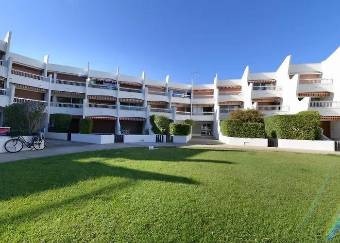 Appartement Donnant Sur Le Port De Plaisance De Port Camargue Et A Proximite Des Plages Le Grau-du-Roi