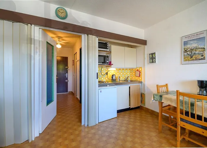 Appartement Donnant Sur Le Port De Plaisance De Port Camargue Et A Proximite Des Plages